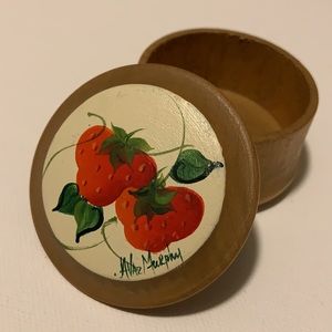 LAST CHANCE 🎁 Strawberry Painted Wooden Trinket Box AS IS